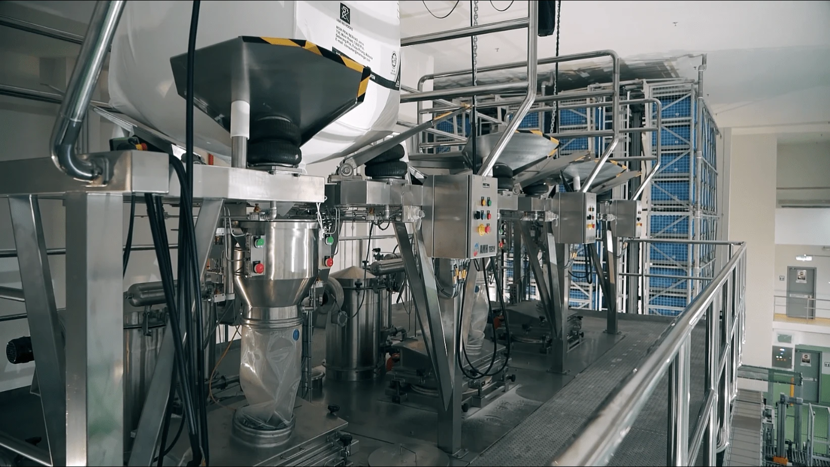 IBC, IBC Filling, IBC Solution, Imtermediate Bulk Container, Cone Valve, CIP
